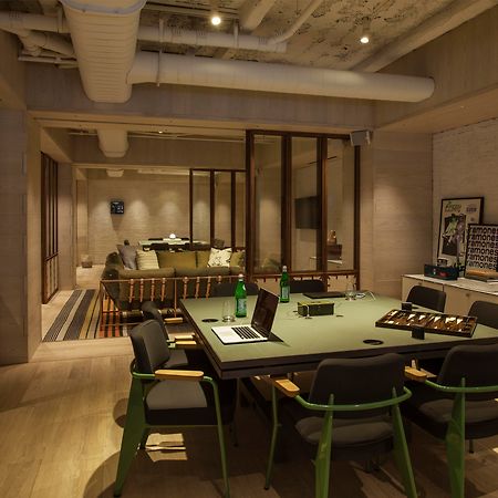Moxy Nyc Times Square Hotel Nova Iorque Exterior foto