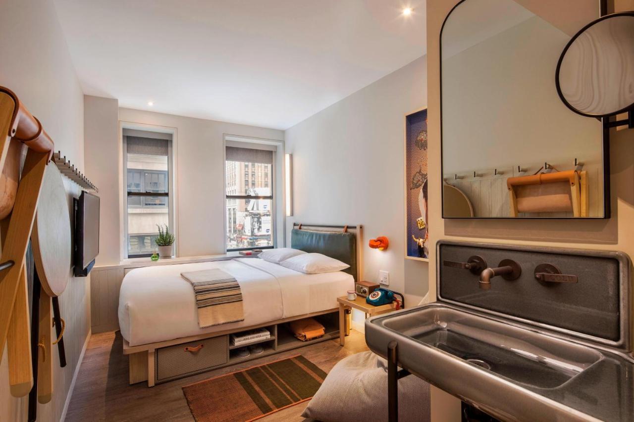Moxy Nyc Times Square Hotel Nova Iorque Exterior foto